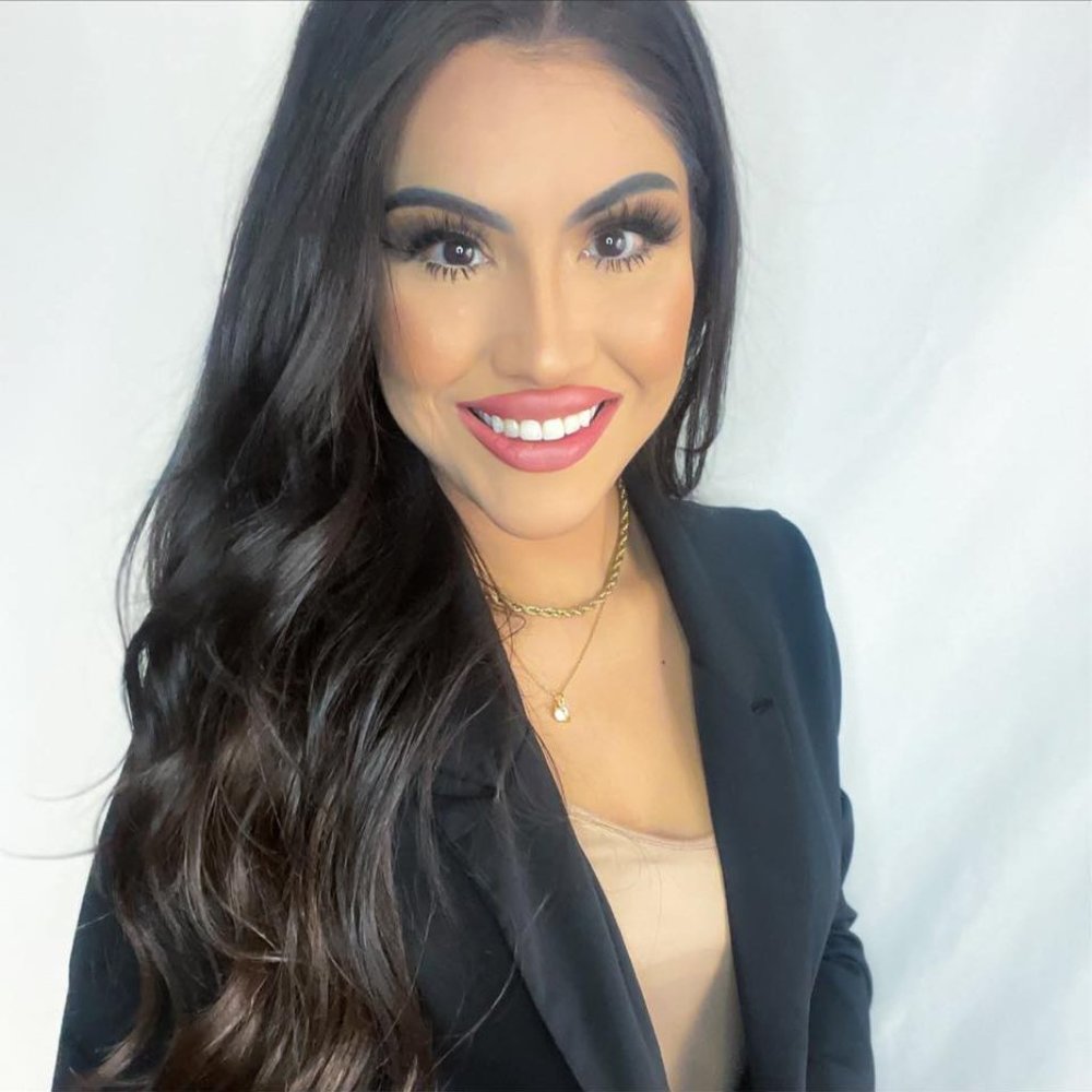 Meet your Posher, Jennifer